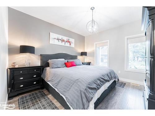 13-5 Invermara Court, Orillia, ON - Indoor Photo Showing Bedroom