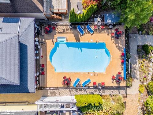 13-5 Invermara Court, Orillia, ON - Outdoor With In Ground Pool