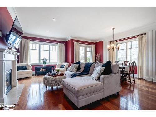 701-40 Trott Boulevard, Collingwood, ON - Indoor Photo Showing Living Room With Fireplace