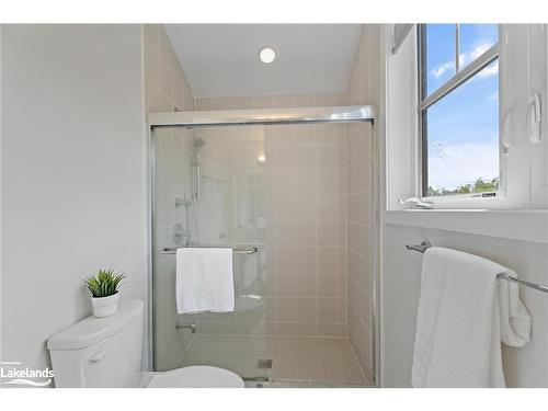 31-1082 Echo Hills Road, Lake Of Bays, ON - Indoor Photo Showing Bathroom