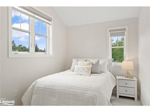 31-1082 Echo Hills Road, Lake Of Bays, ON - Indoor Photo Showing Bedroom