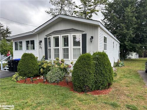 27 Shaw Street, Wasaga Beach, ON - Outdoor