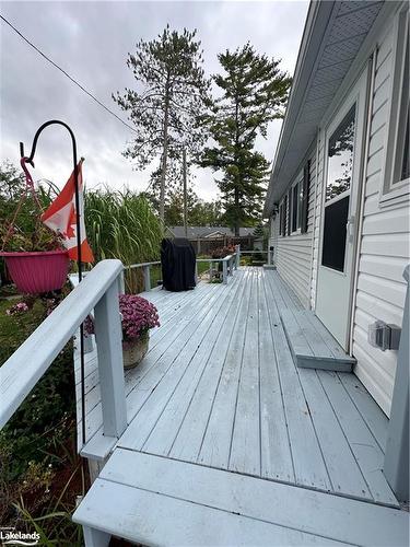 27 Shaw Street, Wasaga Beach, ON - Outdoor With Exterior