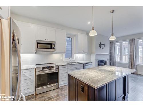 173 Yellow Birch Crescent, The Blue Mountains, ON - Indoor Photo Showing Kitchen With Stainless Steel Kitchen With Upgraded Kitchen