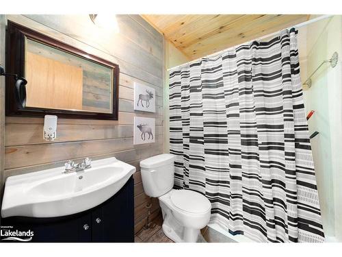 1099 Bunny Trail, Whitestone, ON - Indoor Photo Showing Bathroom