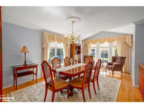 7 Trailwood Place, Wasaga Beach, ON - Indoor Photo Showing Dining Room