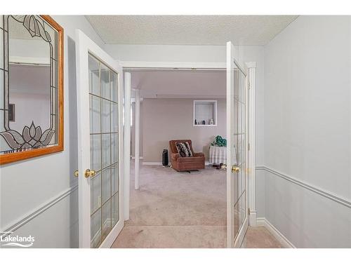 7 Trailwood Place, Wasaga Beach, ON - Indoor Photo Showing Other Room