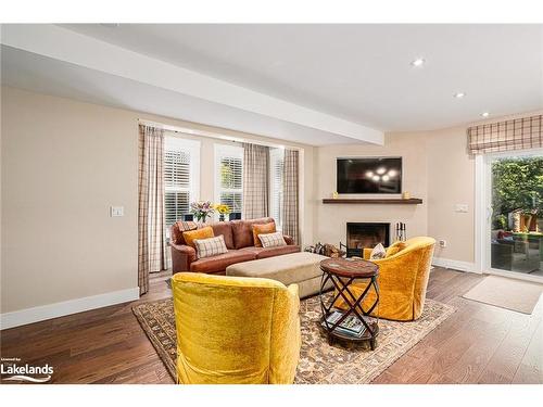 56 Bruce Street S, Thornbury, ON - Indoor Photo Showing Living Room With Fireplace