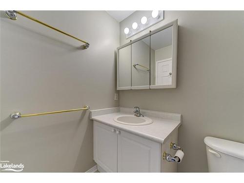 4 Royalton Lane, Collingwood, ON - Indoor Photo Showing Bathroom