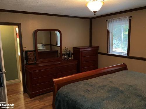 356 Chub Lake Road, Huntsville, ON - Indoor Photo Showing Bedroom