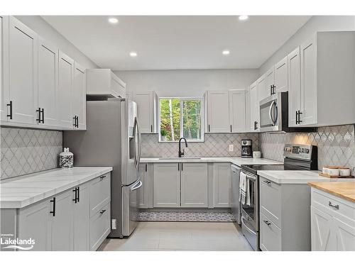 1938 Peninsula Road, Port Carling, ON - Indoor Photo Showing Kitchen