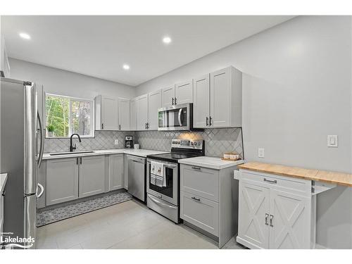 1938 Peninsula Road, Port Carling, ON - Indoor Photo Showing Kitchen