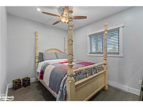 1938 Peninsula Road, Port Carling, ON - Indoor Photo Showing Bedroom