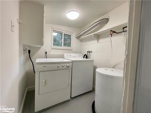 53 Ceramic Mine Rd S Road, Huntsville, ON - Indoor Photo Showing Laundry Room