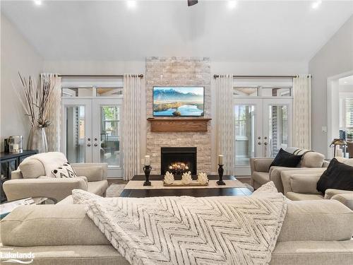 39 Clearbrook Trail, Bracebridge, ON - Indoor Photo Showing Living Room With Fireplace