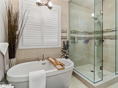 39 Clearbrook Trail, Bracebridge, ON - Indoor Photo Showing Bathroom