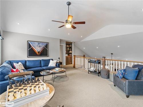 39 Clearbrook Trail, Bracebridge, ON - Indoor Photo Showing Living Room