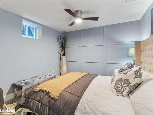 39 Clearbrook Trail, Bracebridge, ON - Indoor Photo Showing Bedroom