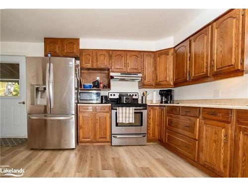 316 Goreville Road, South River, ON - Indoor Photo Showing Kitchen