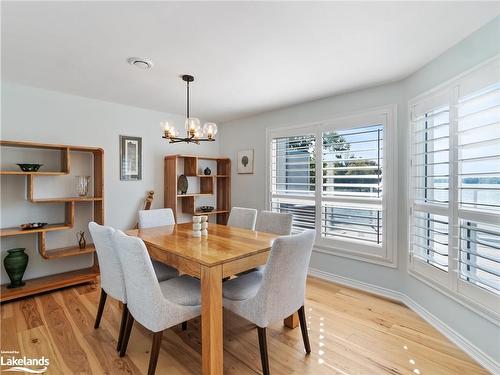 214-603 Atherley Road, Orillia, ON - Indoor Photo Showing Dining Room