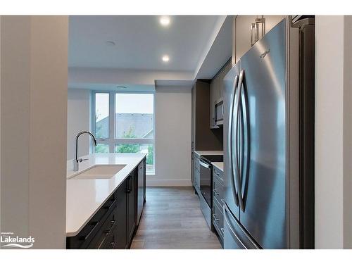 209-4 Kimberly Lane, Collingwood, ON - Indoor Photo Showing Kitchen