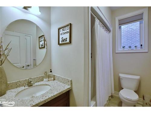 71 48Th Street S, Wasaga Beach, ON - Indoor Photo Showing Bathroom