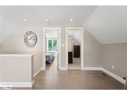 18 Macarthur Drive, Bracebridge, ON - Indoor Photo Showing Other Room