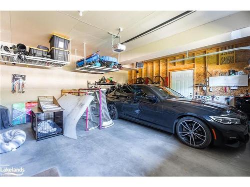 18 Macarthur Drive, Bracebridge, ON - Indoor Photo Showing Garage