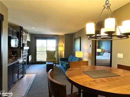 233-190 Jozo Weider Boulevard, The Blue Mountains, ON - Indoor Photo Showing Dining Room