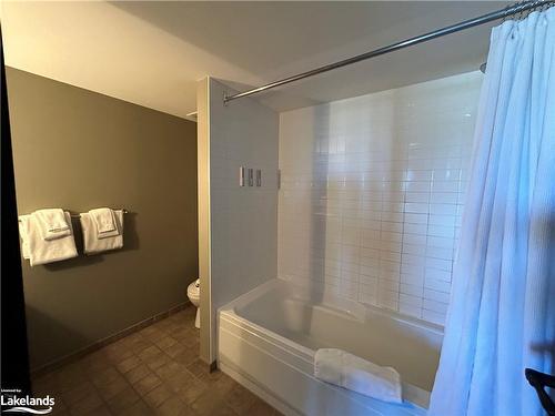 233-190 Jozo Weider Boulevard, The Blue Mountains, ON - Indoor Photo Showing Bathroom