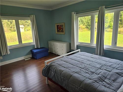 595863 Forth Line, The Blue Mountains, ON - Indoor Photo Showing Bedroom