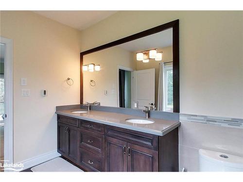 595863 Forth Line, The Blue Mountains, ON - Indoor Photo Showing Bathroom