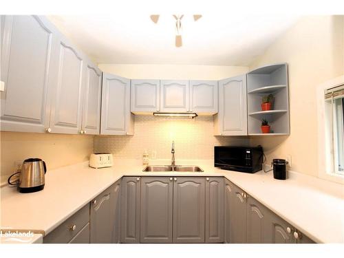 676 High Street, North Bay, ON - Indoor Photo Showing Kitchen With Double Sink