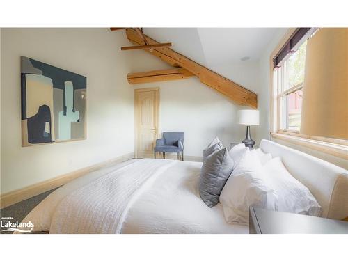 144 Craigleith Road, The Blue Mountains, ON - Indoor Photo Showing Bedroom