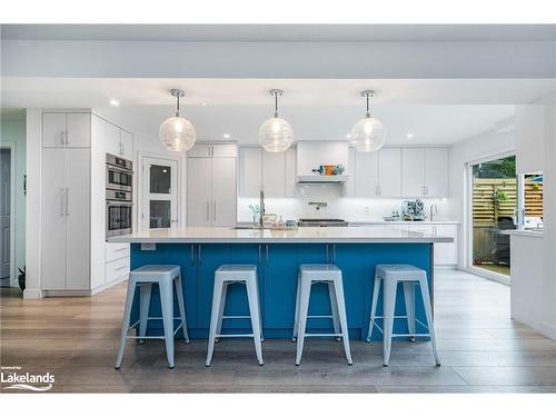 6 Connor Avenue, Collingwood, ON - Indoor Photo Showing Kitchen