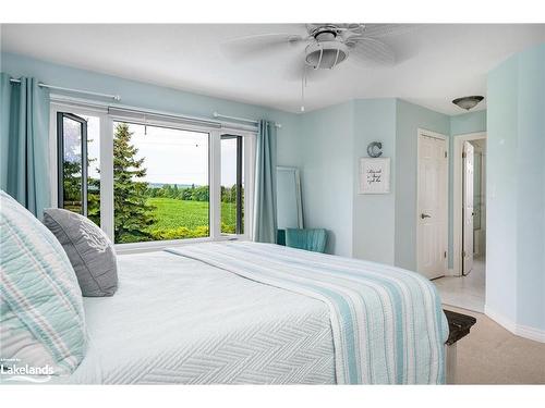 6 Connor Avenue, Collingwood, ON - Indoor Photo Showing Bedroom