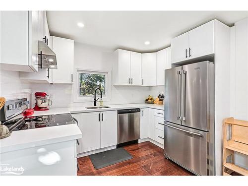 41 Leslie Drive, Collingwood, ON - Indoor Photo Showing Kitchen With Stainless Steel Kitchen With Upgraded Kitchen