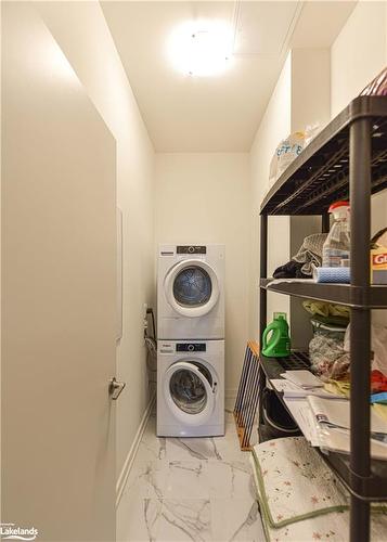 212-21 Matchedash Street S, Orillia, ON - Indoor Photo Showing Laundry Room