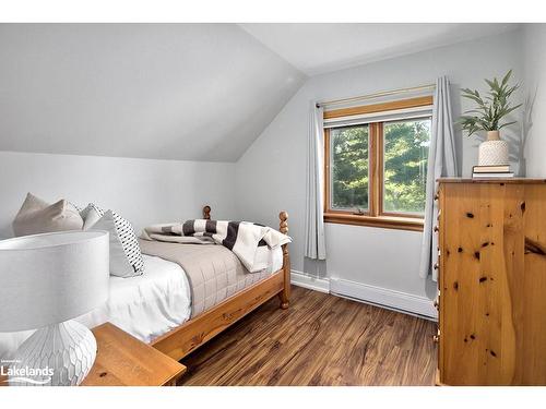 128 Teskey Drive, The Blue Mountains, ON - Indoor Photo Showing Bedroom