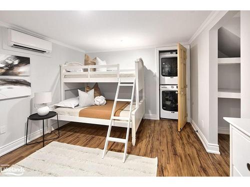 128 Teskey Drive, The Blue Mountains, ON - Indoor Photo Showing Bedroom