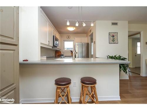 771 Johnston Park Avenue, Collingwood, ON - Indoor Photo Showing Kitchen