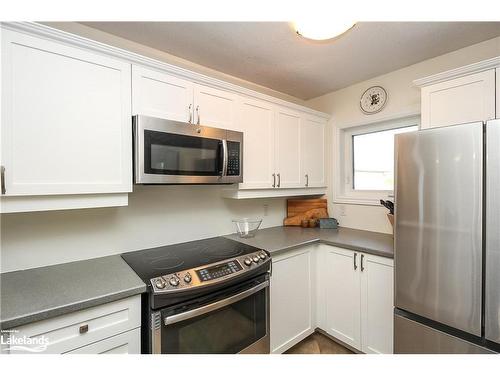 771 Johnston Park Avenue, Collingwood, ON - Indoor Photo Showing Kitchen