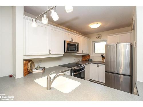 771 Johnston Park Avenue, Collingwood, ON - Indoor Photo Showing Kitchen