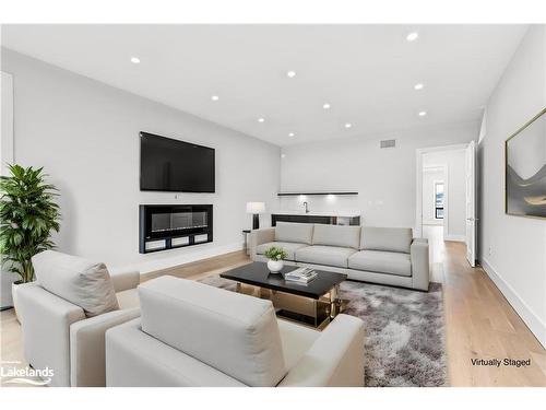 113 Nipissing Crescent, The Blue Mountains, ON - Indoor Photo Showing Living Room