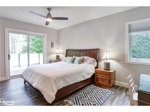 1111 Merrick Drive, Bracebridge, ON - Indoor Photo Showing Bedroom