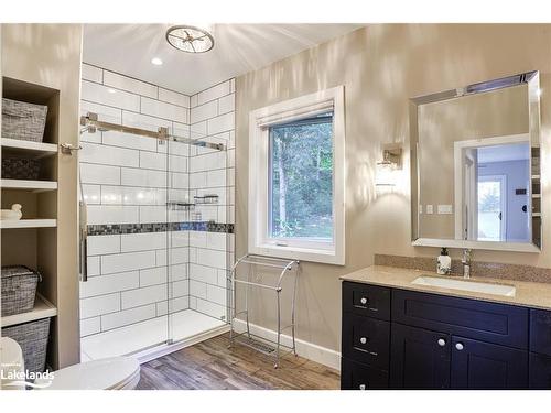 1111 Merrick Drive, Bracebridge, ON - Indoor Photo Showing Bathroom