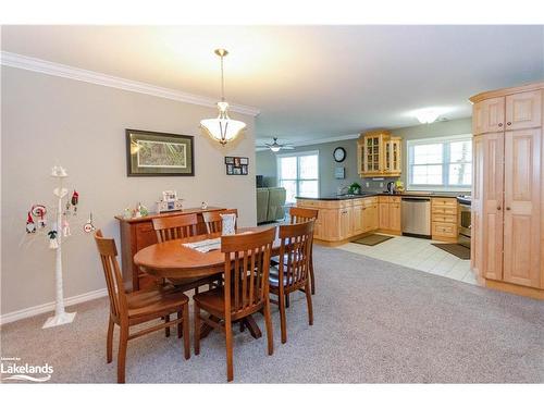 201-24 Ontario Street, Bracebridge, ON - Indoor Photo Showing Dining Room