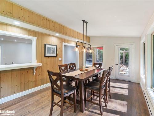 1276 Nicholls Road, Bracebridge, ON - Indoor Photo Showing Dining Room