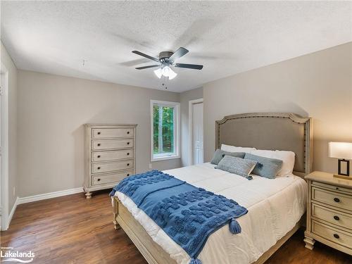 1276 Nicholls Road, Bracebridge, ON - Indoor Photo Showing Bedroom