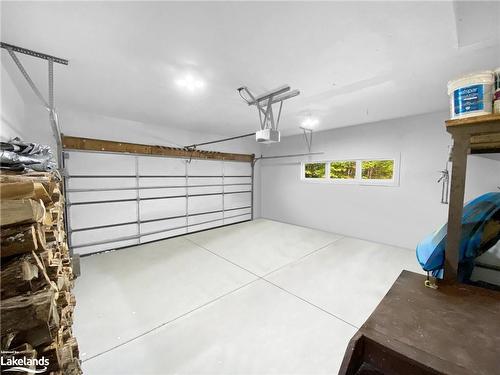 1276 Nicholls Road, Bracebridge, ON - Indoor Photo Showing Garage